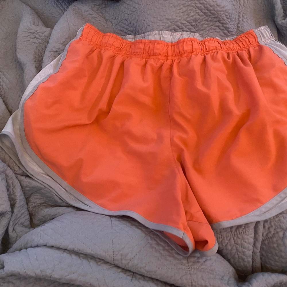 Nike Tempo Women's Running Shorts (Plus Size)